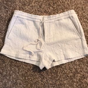 Lou & Grey white patterned shorts